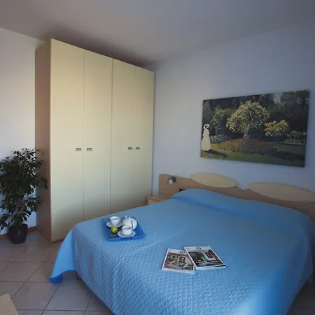 Avantgarde コンヴェルサーノ